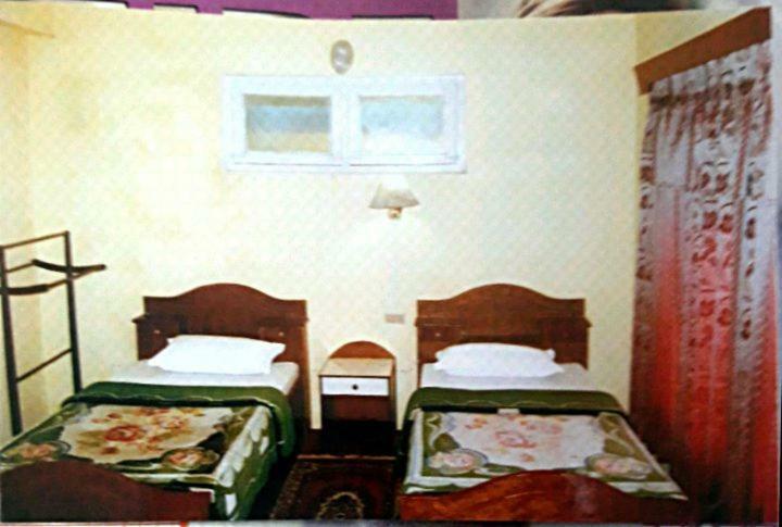 Hotel Mount Heaven Pokhara Extérieur photo